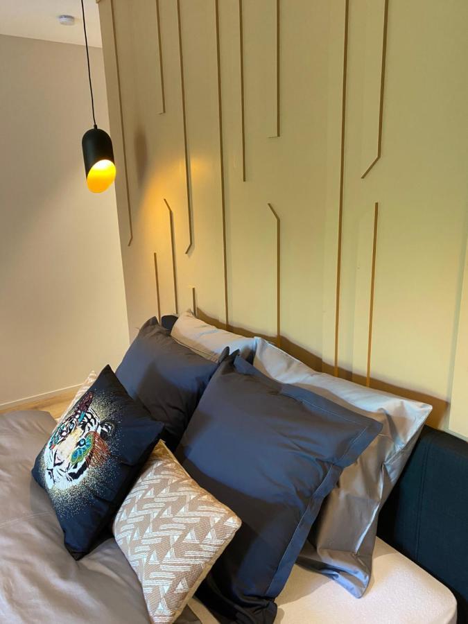 Good Mood - Chambres Et Suite Namur Zewnętrze zdjęcie